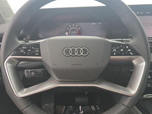 New 2026 Audi Q3 quattro 2.0T AWD/4WD image 23