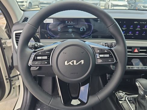 New 2026 Kia Seltos S FWD image 28