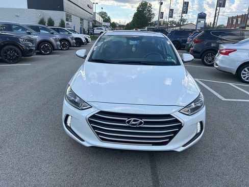 Used 2018 Hyundai Elantra Value Edition FWD image 2