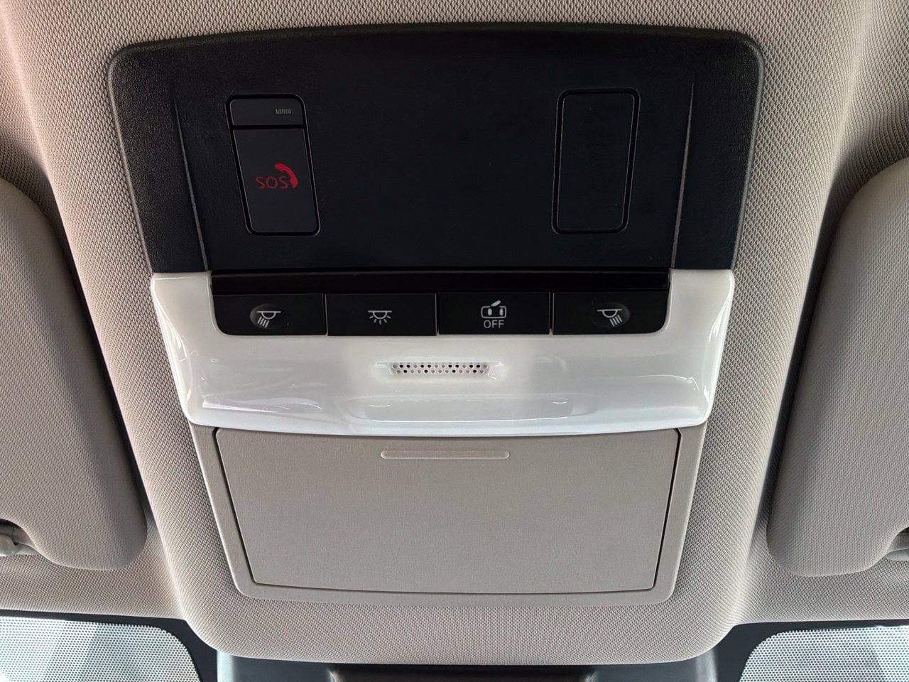 Used 2025 Nissan Rogue SV FWD image 17