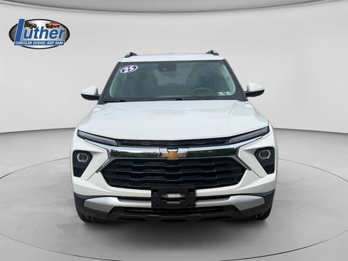 Used 2025 Chevrolet TrailBlazer LT AWD/4WD image 8