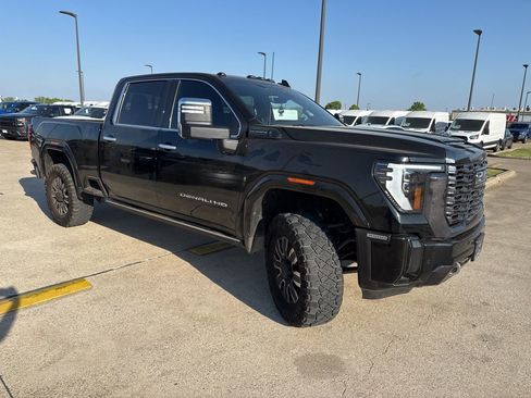 Used 2024 GMC Sierra 3500 Denali Ultimate image 18