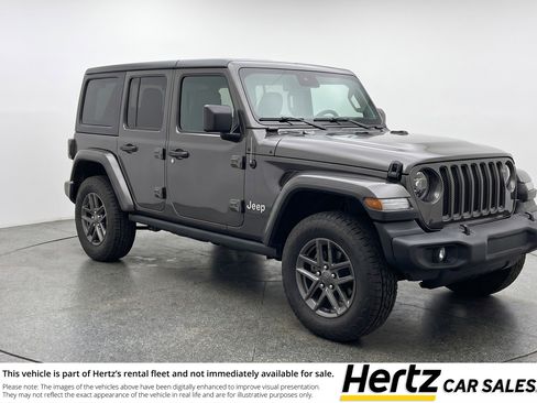 Used 2025 Jeep Wrangler Unlimited Sport AWD/4WD image 1