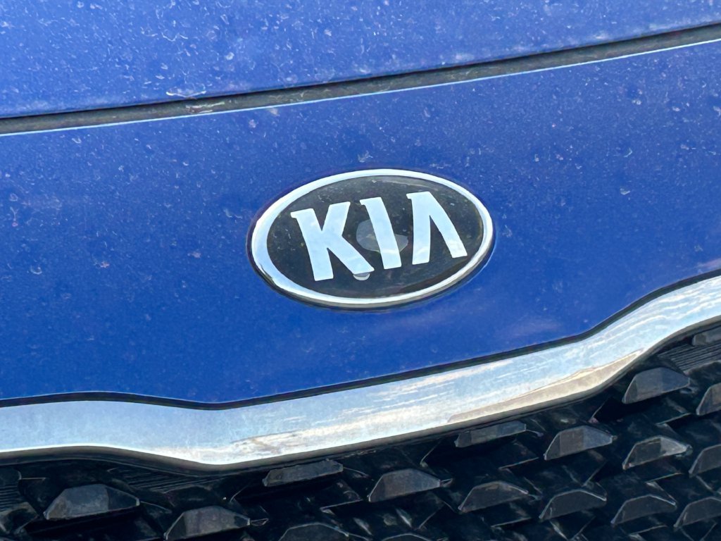 Used 2017 Kia Forte S FWD image 10