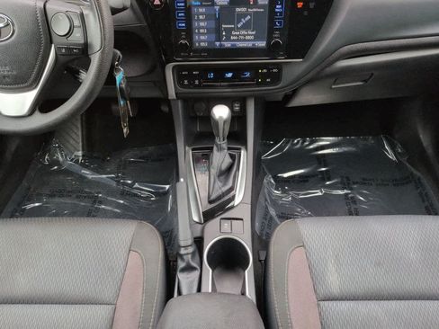 Certified 2017 Toyota Corolla LE w/ LE Premium Package w/Moonroof FWD image 18