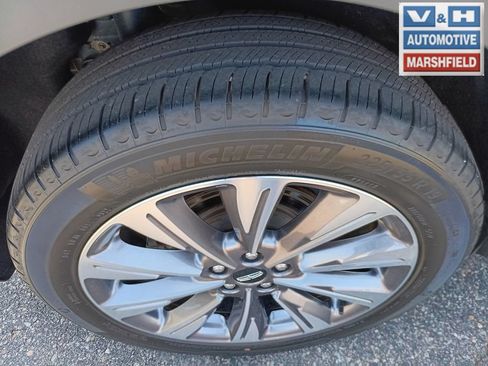 Used 2022 Lincoln Corsair Reserve AWD/4WD image 32