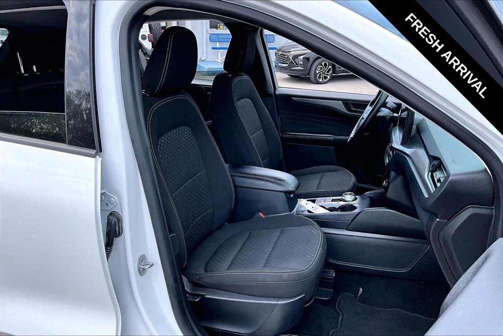 Used 2023 Ford Escape Active w/ Tech Pack #1 FWD image 27