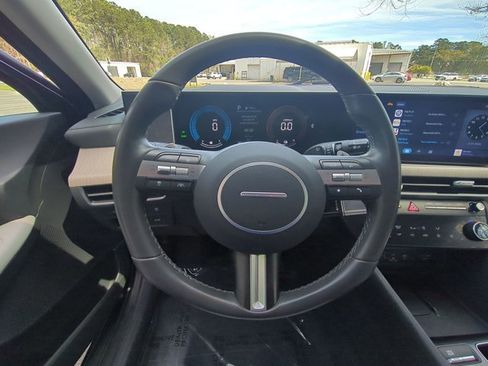 Certified 2024 Hyundai Sonata SEL image 29