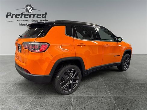 New 2026 Jeep Compass Limited image 17