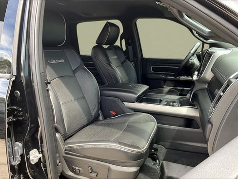 Used 2024 RAM 2500 Laramie w/ Night Edition AWD/4WD image 7