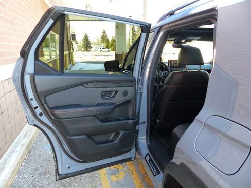 Used 2026 Honda Passport TrailSport image 31