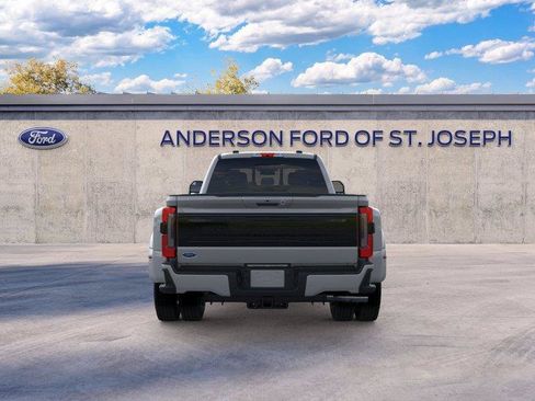 New 2026 Ford F450 Platinum w/ FX4 Off-Road Package AWD/4WD image 5