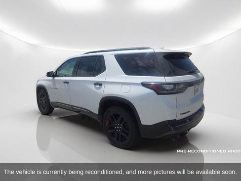 Used 2020 Chevrolet Traverse Premier w/ Redline Edition FWD image 8