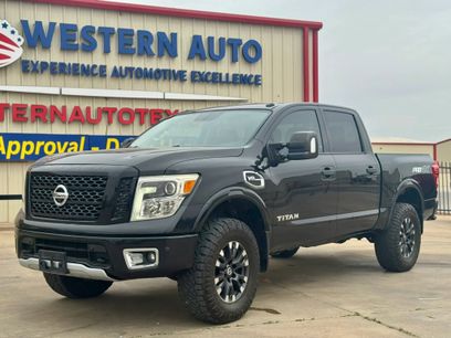 Used 2017 Nissan Titan PRO-4X w/ Pro-4x Convenience Package