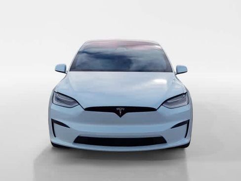 Used 2022 Tesla Model X Plaid image 9