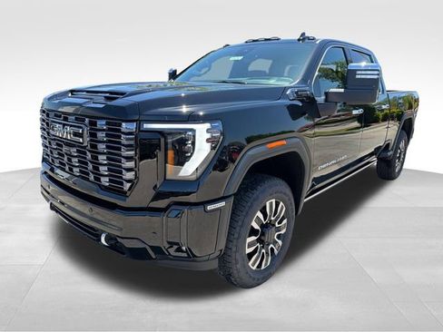 New 2026 GMC Sierra 2500 Denali Ultimate AWD/4WD image 3