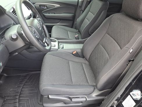 Used 2021 Honda Ridgeline Sport image 10