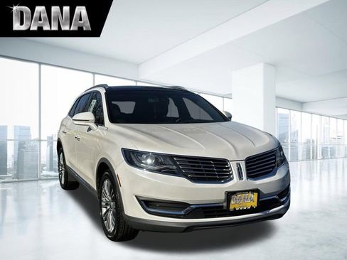 Used 2017 Lincoln MKX Reserve w/ Lincoln MKX Climate Package image 1