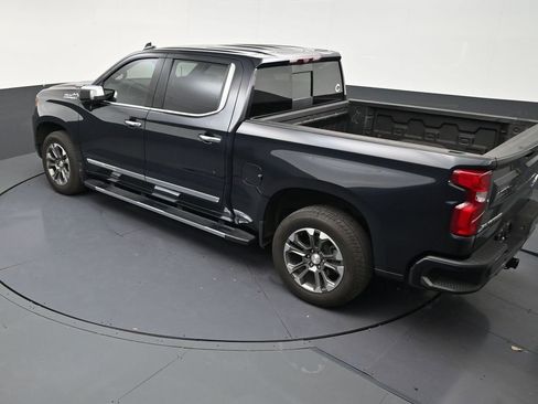 Used 2023 Chevrolet Silverado 1500 High Country w/ Technology Package RWD image 14