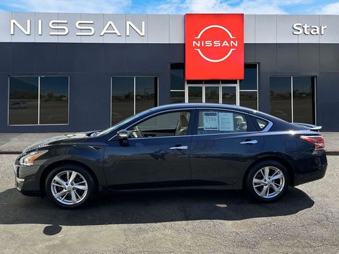 Used 2013 Nissan Altima 2.5 SL FWD image 5