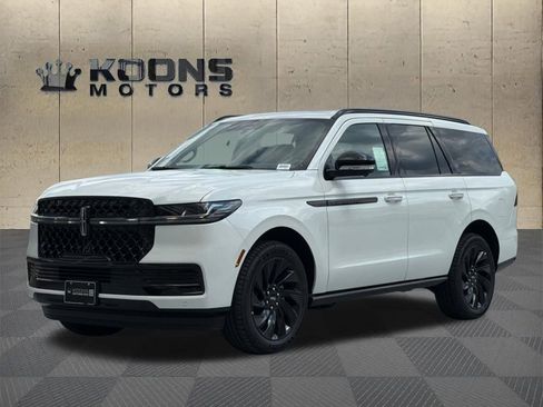 New 2026 Lincoln Navigator Reserve w/ Jet Appearance Package AWD/4WD image 1
