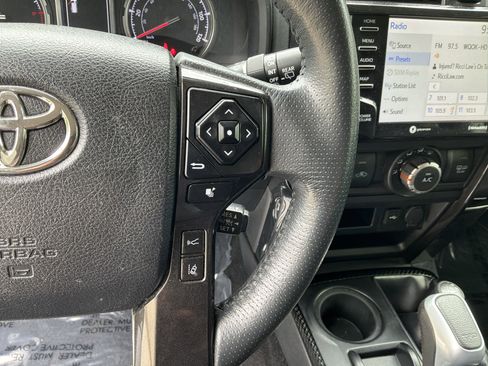 Used 2021 Toyota 4Runner TRD Off-Road AWD/4WD image 20