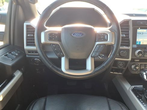 Used 2018 Ford F150 Lariat w/ Equipment Group 502A Luxury AWD/4WD image 7