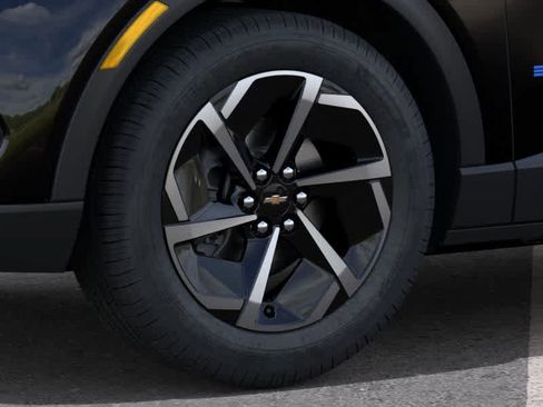 New 2026 Chevrolet Equinox EV LT image 9