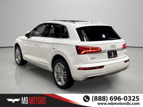 Used 2018 Audi Q5 2.0T Premium Plus w/ Premium Plus Package AWD/4WD image 5
