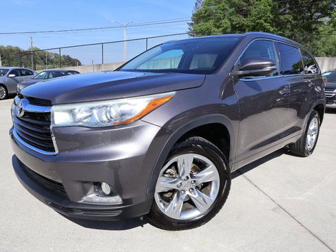 Used 2015 Toyota Highlander Limited image 2