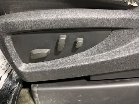 Used 2015 Chevrolet Tahoe LT image 32