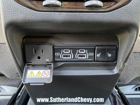 Used 2023 Jeep Grand Cherokee Limited w/ Black Appearance Package AWD/4WD image 47