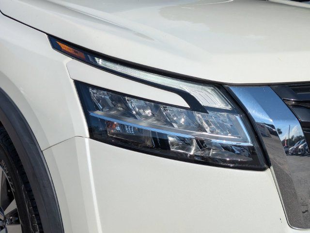 Used 2023 Nissan Pathfinder SL FWD image 10