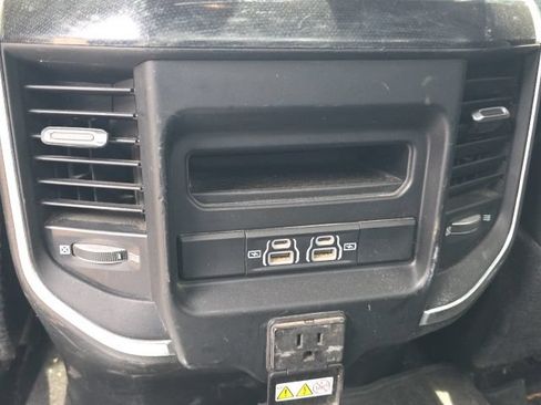 Used 2022 RAM 3500 Laramie w/ Night Edition AWD/4WD image 27