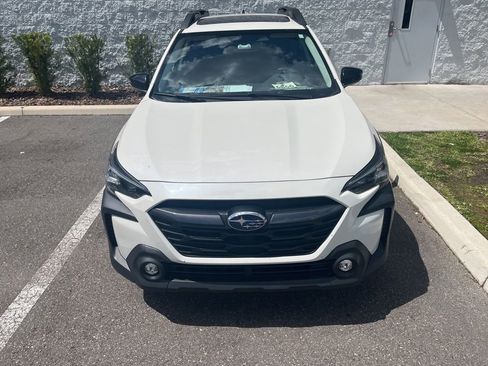Certified 2024 Subaru Outback Premium AWD/4WD image 2