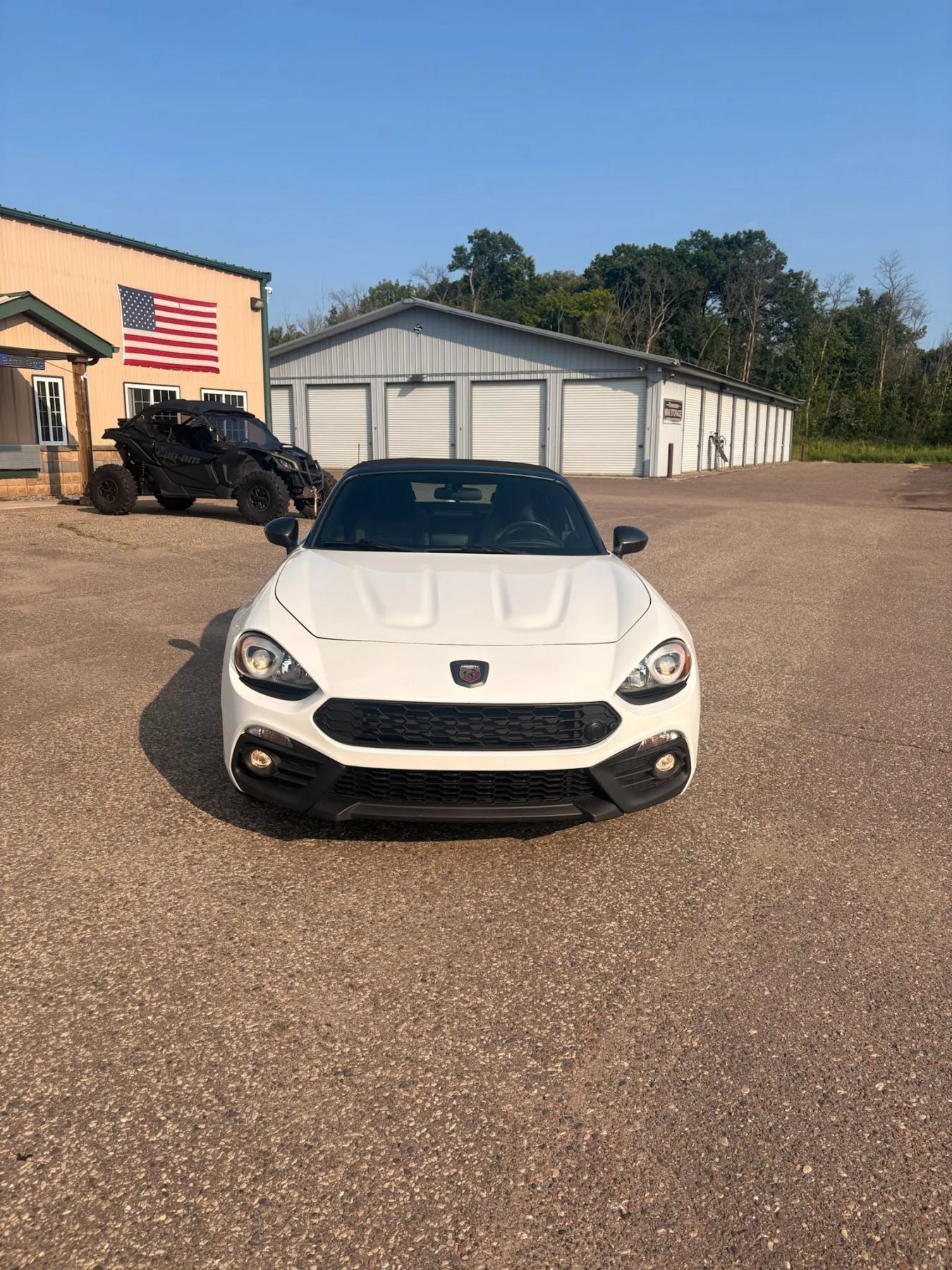 Used 2019 FIAT 124 Spider Abarth w/ Navigation & Sound Group RWD image 2