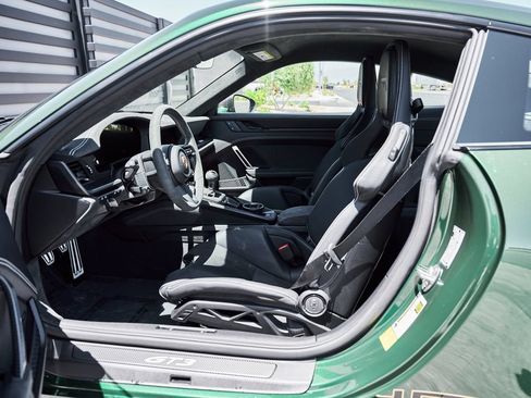 Used 2025 Porsche 911 GT3 w/ Weissach Package RWD image 33
