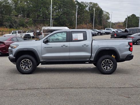 Used 2023 Chevrolet Colorado ZR2 w/ ZR2 Convenience Package III image 13