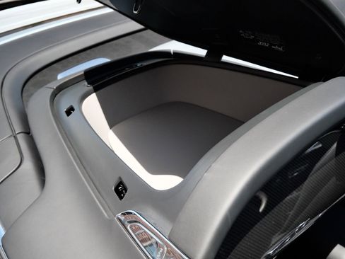 Used 2021 Rolls-Royce Dawn RWD image 28