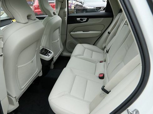 New 2026 Volvo XC60 B5 Ultra w/ Protection Package Premier image 19