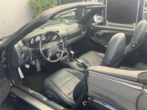 Used 1999 Porsche 911 Cabriolet image 30