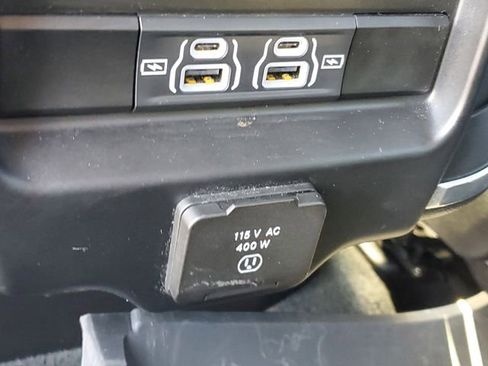 Used 2023 RAM 1500 Laramie AWD/4WD image 11