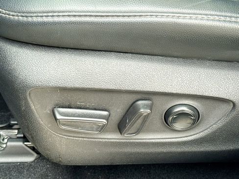 Used 2021 Toyota Highlander Platinum image 15