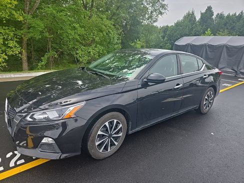 Used 2020 Nissan Altima 2.5 S FWD image 1