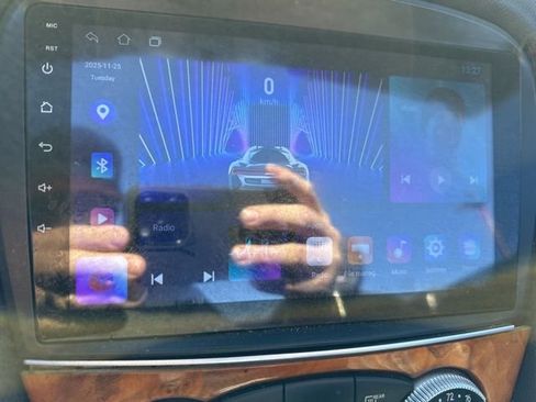 Used 2009 Mercedes-Benz SL 550 image 22