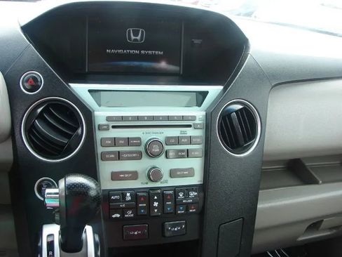 Used 2009 Honda Pilot Touring image 13