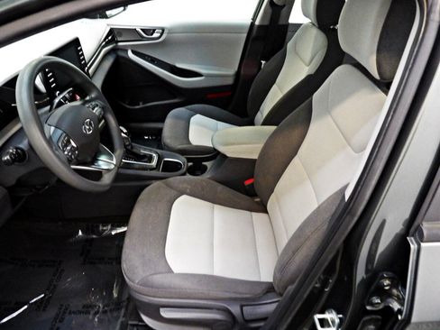 Used 2020 Hyundai Ioniq Blue FWD image 8
