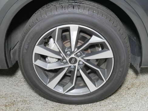 Used 2023 Audi Q5 2.0T Premium Plus w/ Premium Plus Package AWD/4WD image 15