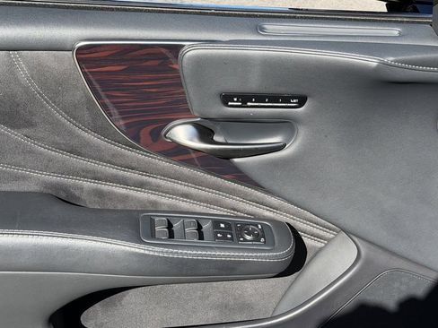 Used 2018 Lexus LS 500 w/ Interior Upgrade Package image 29