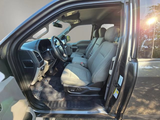 Used 2016 Ford F150 XLT w/ Equipment Group 302A Luxury AWD/4WD image 9